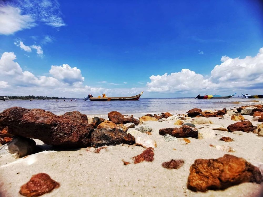 5 Wisata Pantai Terbaik di Dumai Riau (Foto : Ilustrasi, Pantai Pulai Bungkuk Indah)