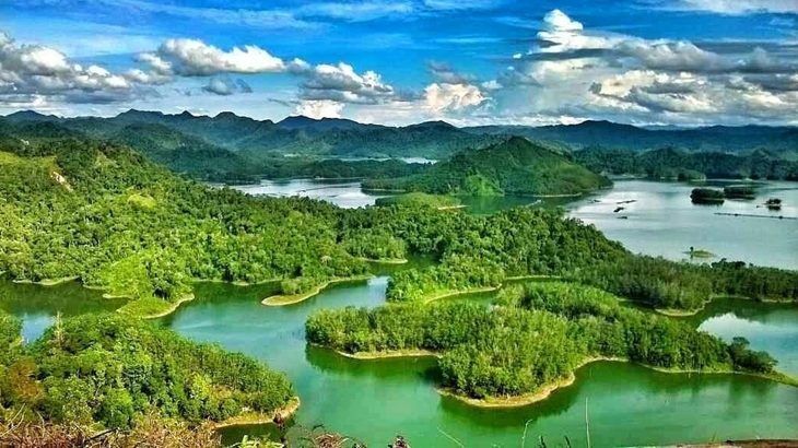 3 Wisata Alam Mempesona di Kampar : Ulu Kasok (Foto : _lenterapusaka_, instagram) 3 Wisata Alam Mempesona di Kampar : Ulu Kasok (Foto : _lenterapusaka_, instagram)