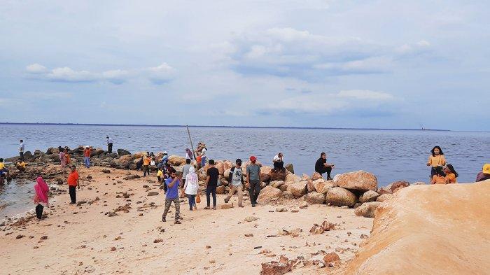 5 Wisata Pantai Terbaik di Dumai Riau (Foto : Pantai Pasir Koneng)